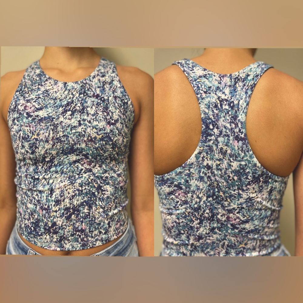 Athleta Girls Long distance top!